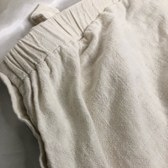 Universal Threads linen tank top with side buttons - Picture 4 of 5